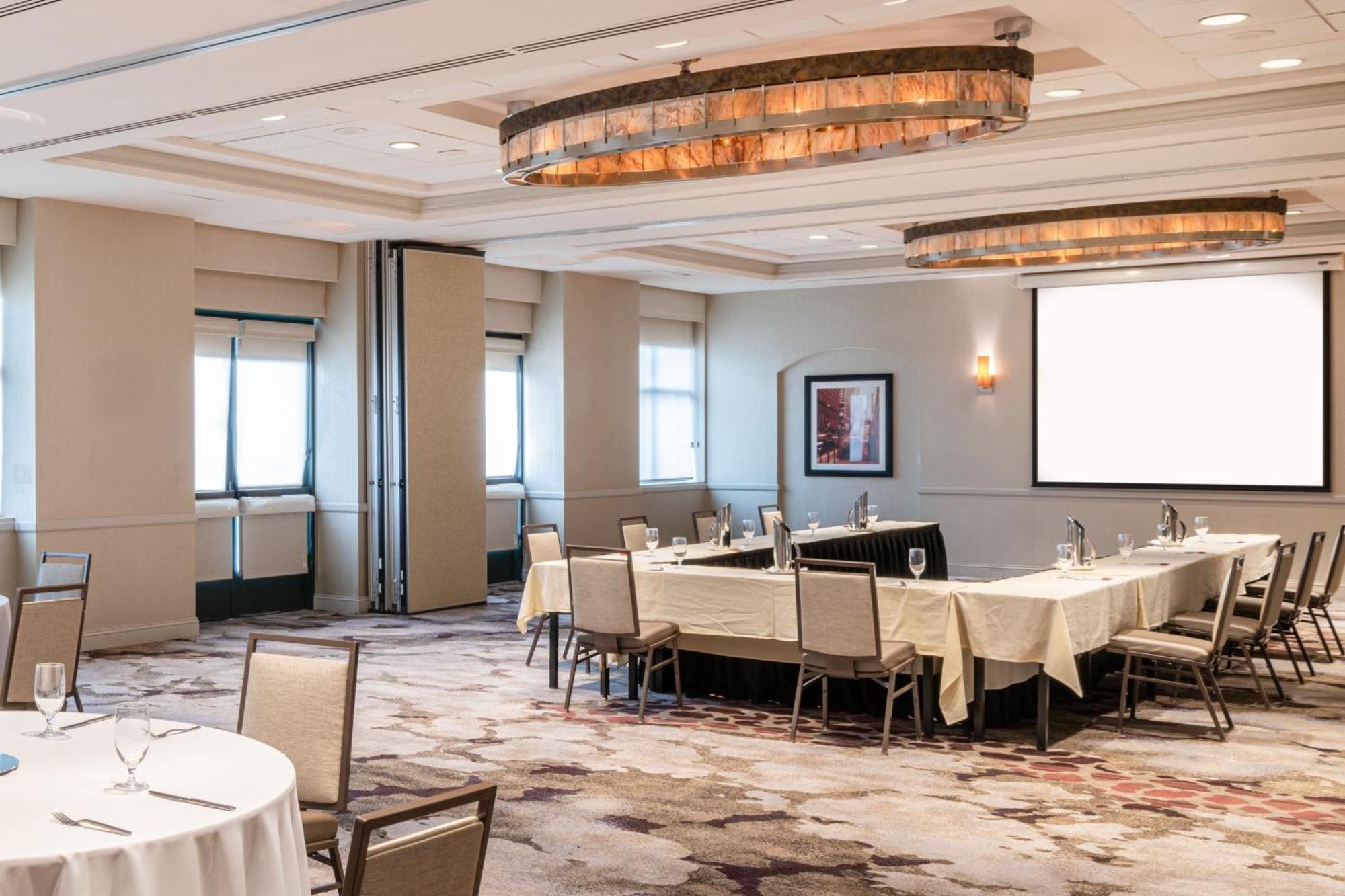 Chicago Marriott Hotel 4*